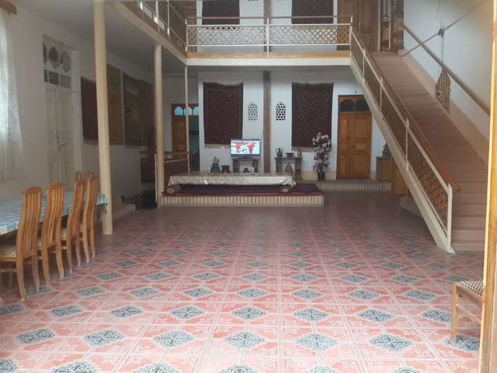 Islambek Hotel & Travel