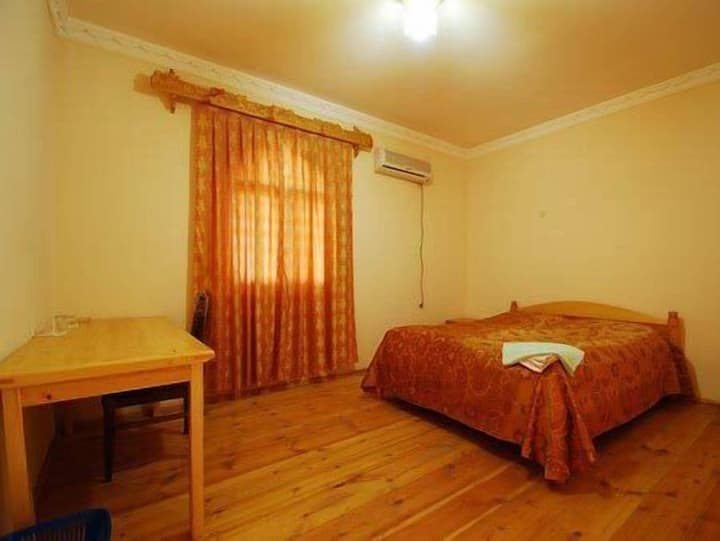 Islambek Hotel & Travel