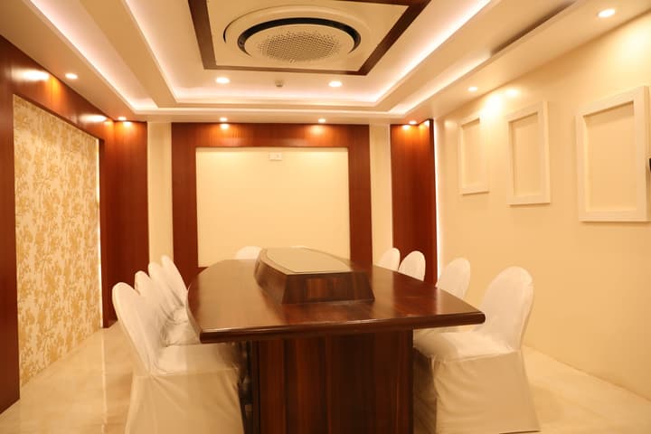 Hotel Tridev