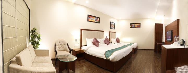 Hotel Tridev