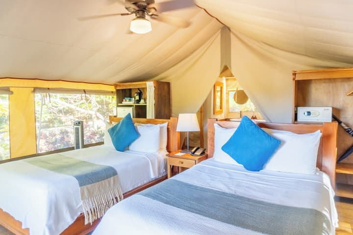 Isla Chiquita Glamping Hotel
