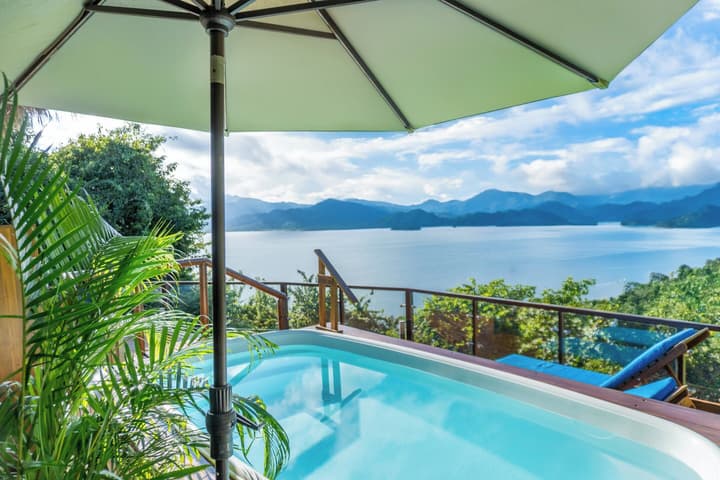 Isla Chiquita Glamping Hotel