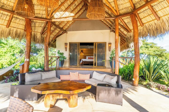 Isla Chiquita Glamping Hotel