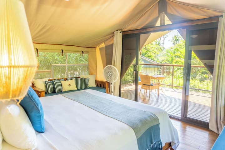 Isla Chiquita Glamping Hotel