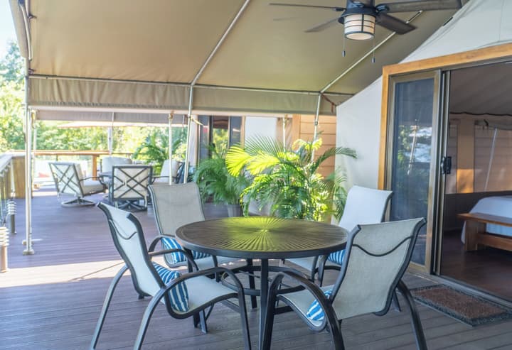 Isla Chiquita Glamping Hotel