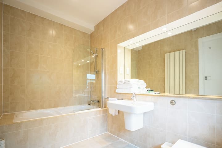 Remont Oxford Hotel