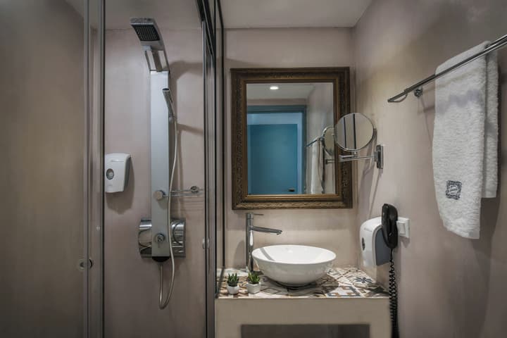 Serenity Spritz Hotel - Adults Only