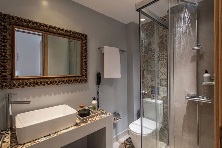 Serenity Spritz Hotel - Adults Only