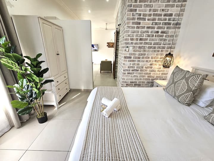 Lalapanzi Guest House