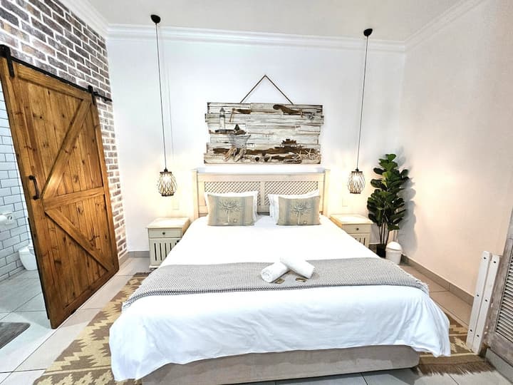 Lalapanzi Guest House