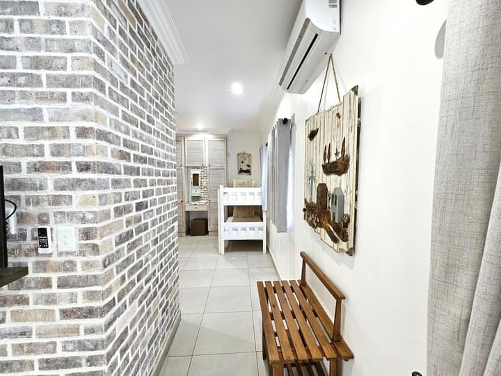 Lalapanzi Guest House