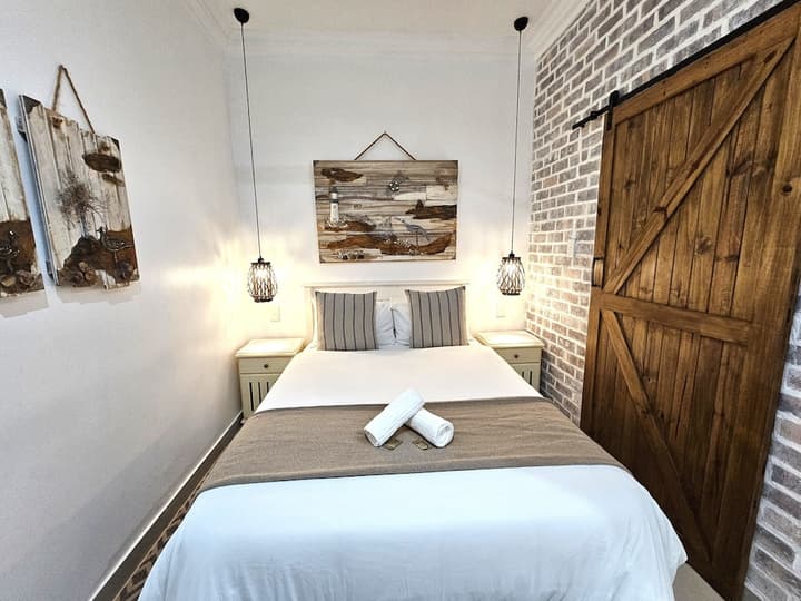 Lalapanzi Guest House