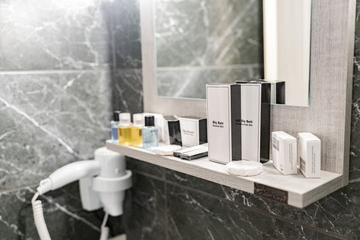 Konur Hotel