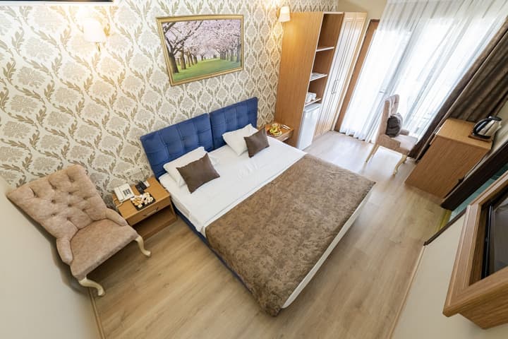 Konur Hotel
