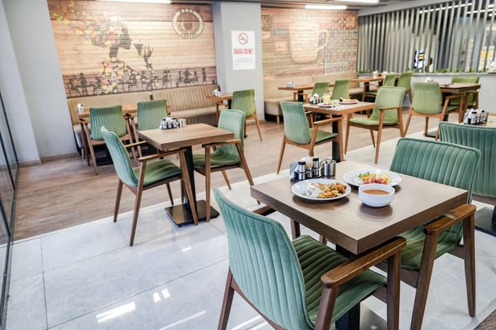 Konur Hotel