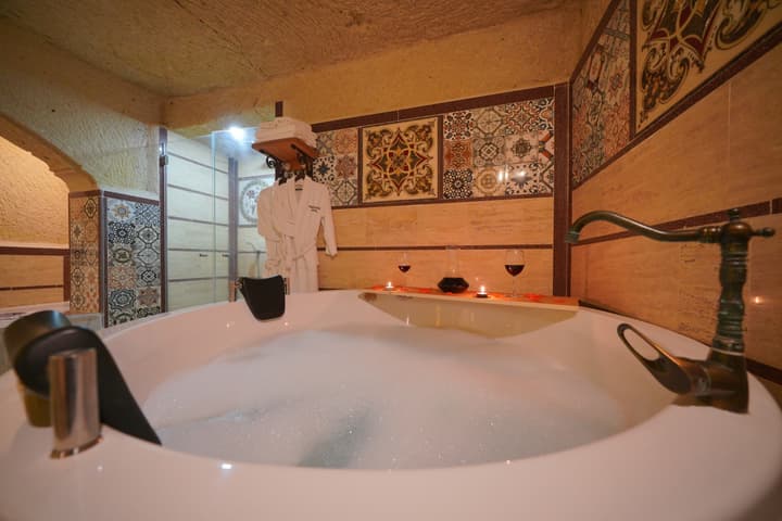 Fosil Cave Hotel