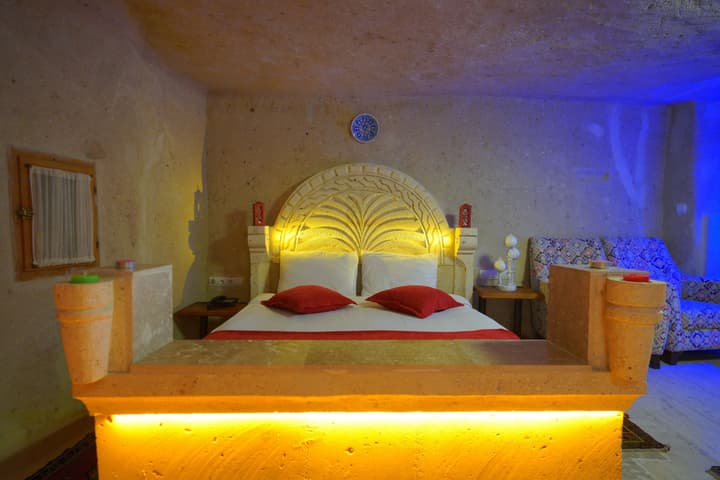 Fosil Cave Hotel