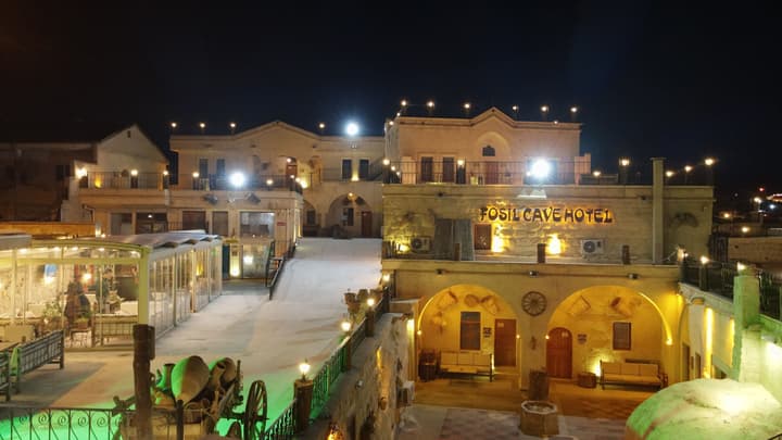 Fosil Cave Hotel