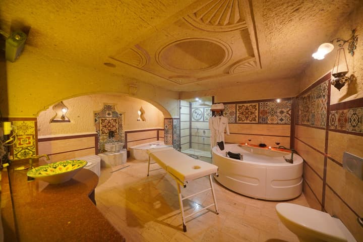 Fosil Cave Hotel