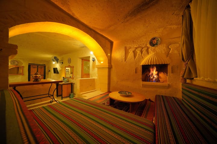 Fosil Cave Hotel