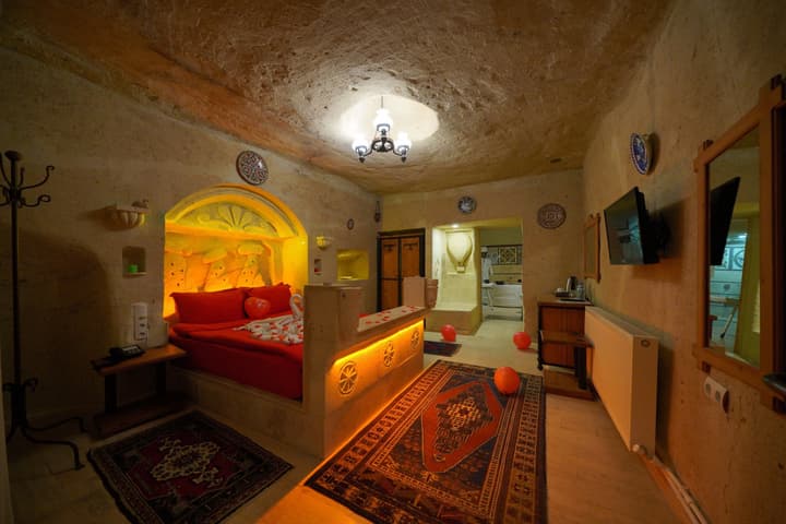 Fosil Cave Hotel