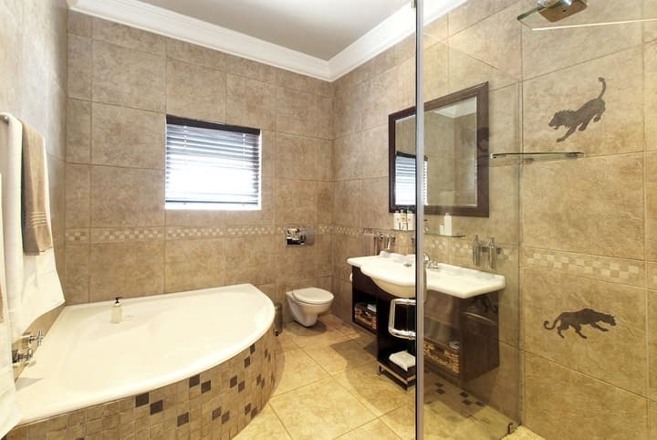 uShaka Manor Guest House