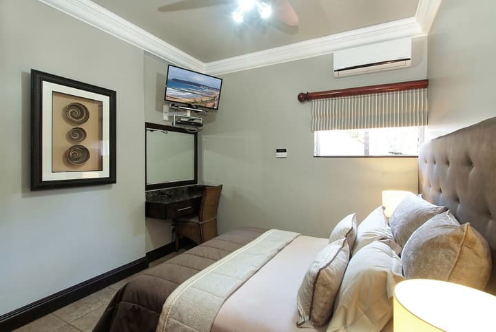 uShaka Manor Guest House