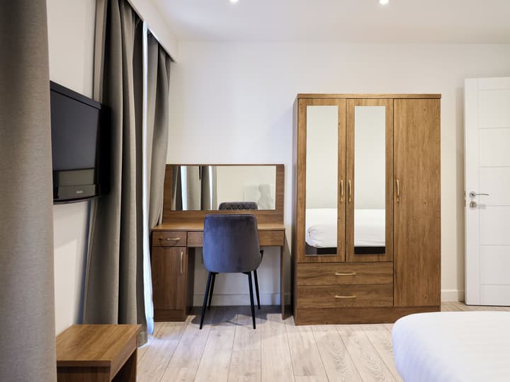 Hampton Suites Serviced Apartments