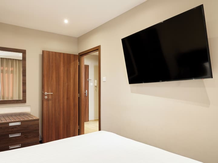 Hampton Suites Serviced Apartments