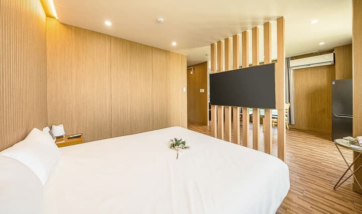 Ocean to you Resort Sokcho Seorak Beach Hotel and condo