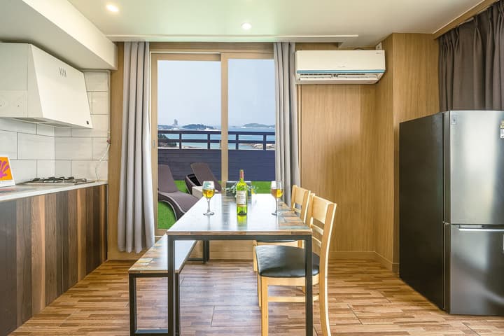 Ocean to you Resort Sokcho Seorak Beach Hotel and condo