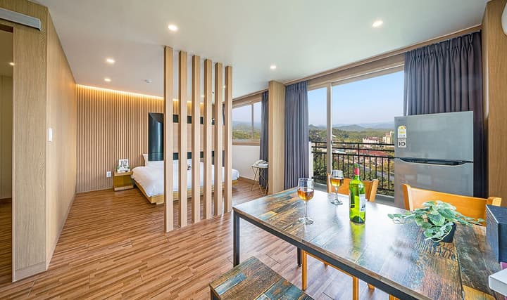 Ocean to you Resort Sokcho Seorak Beach Hotel and condo