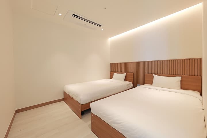 Ocean to you Resort Sokcho Seorak Beach Hotel and condo