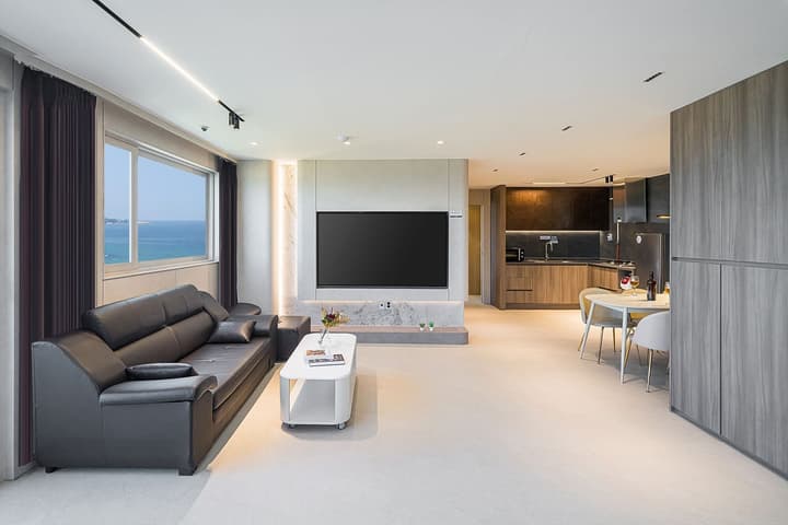 Ocean to you Resort Sokcho Seorak Beach Hotel and condo