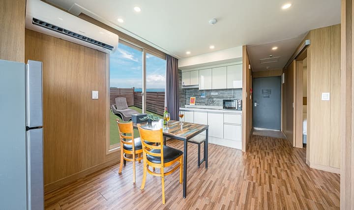 Ocean to you Resort Sokcho Seorak Beach Hotel and condo