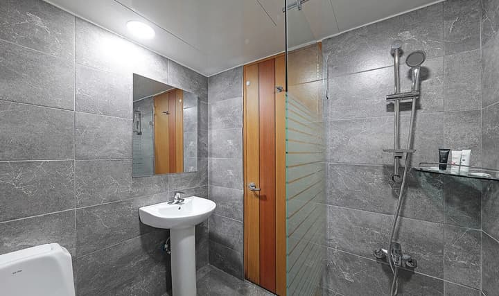 Ocean to you Resort Sokcho Seorak Beach Hotel and condo