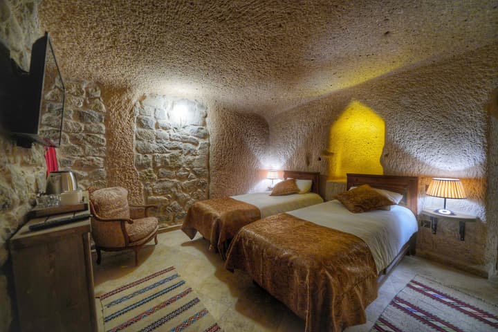 Takaev Cave House