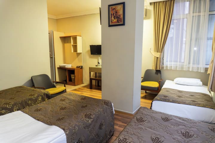 Tac Hotel