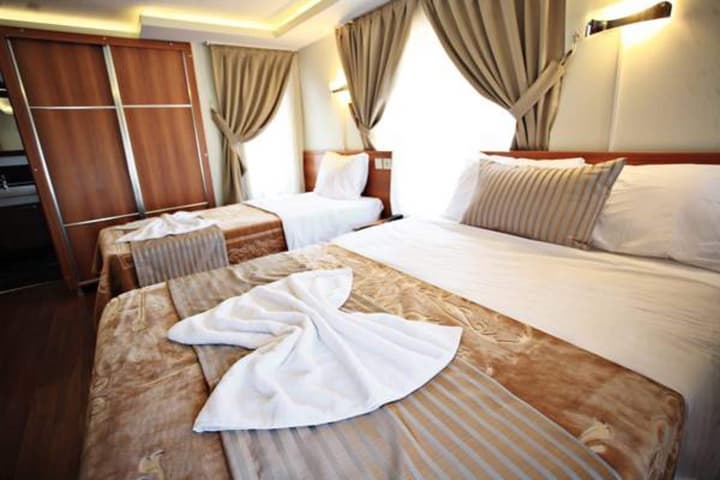 Taksim Palace Hotel