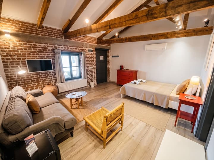 Attalos Suites Hotel