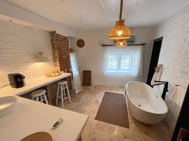 Attalos Suites Hotel