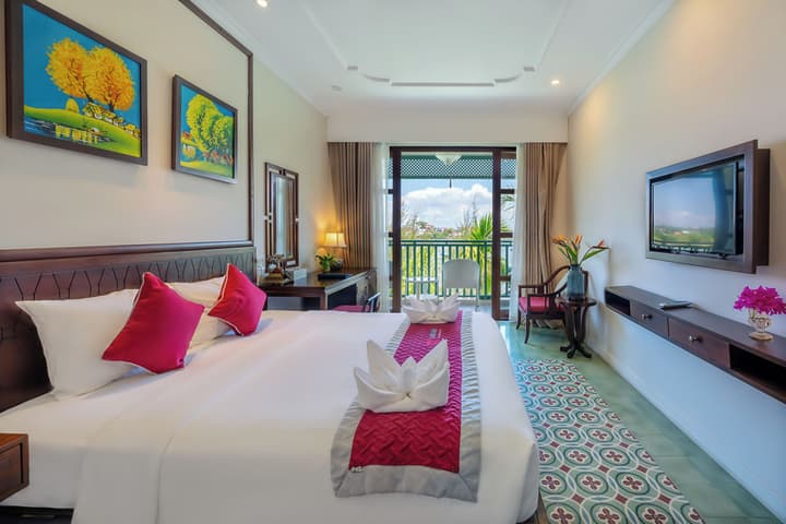 Lantana Riverside Hoi An Hotel