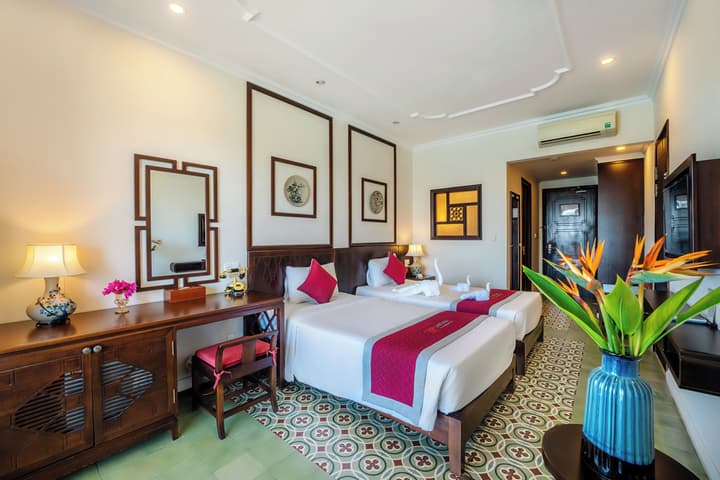 Lantana Riverside Hoi An Hotel