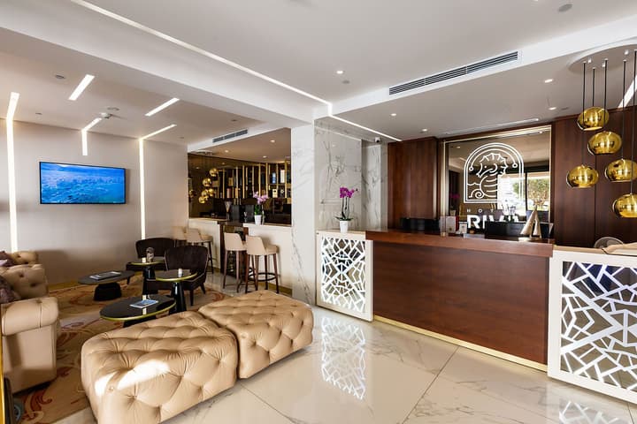 Hotel Riva by Aycon