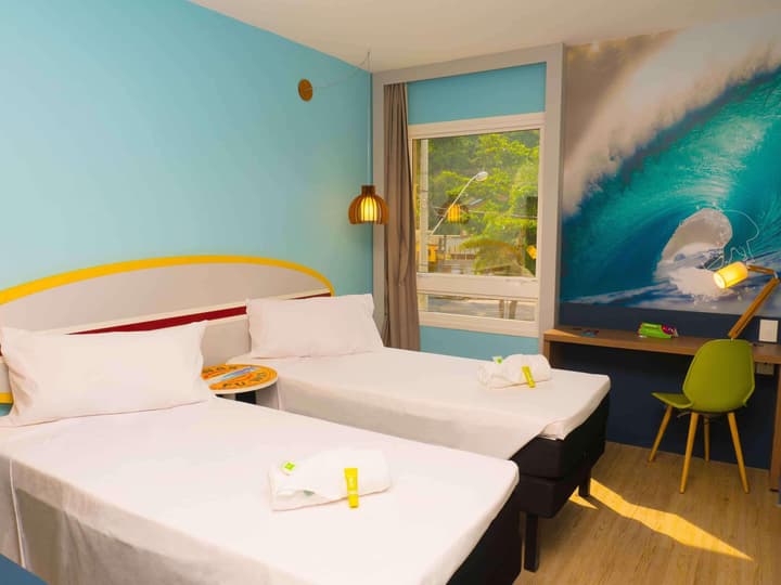 Golden Tulip Guarujá