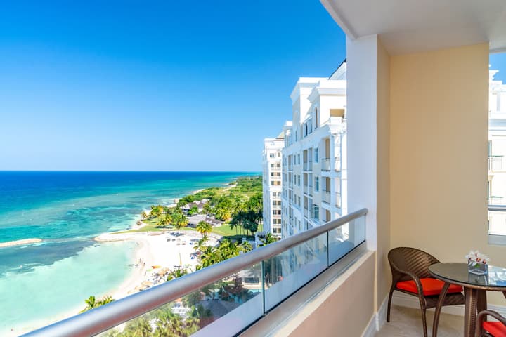Jewel Grande Montego Bay Resort & Spa – All Inclusive