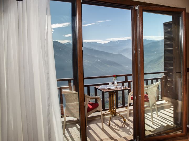 Sera Lake Resort Hotel Spa & Aparts