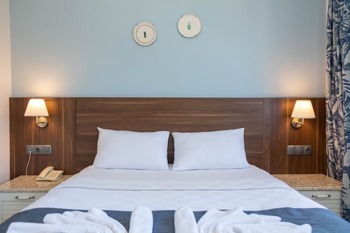Bronze Hotel