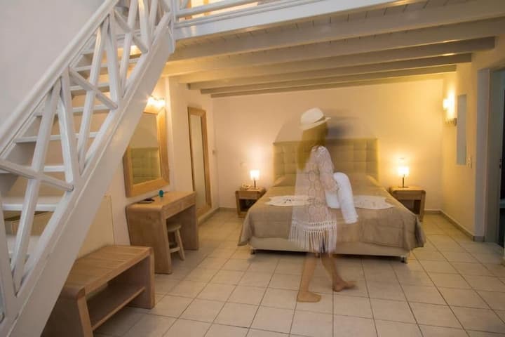 Erato Apartments