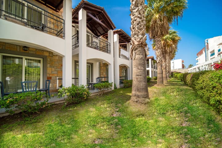 Tiana Beach Resort - All Inclusive